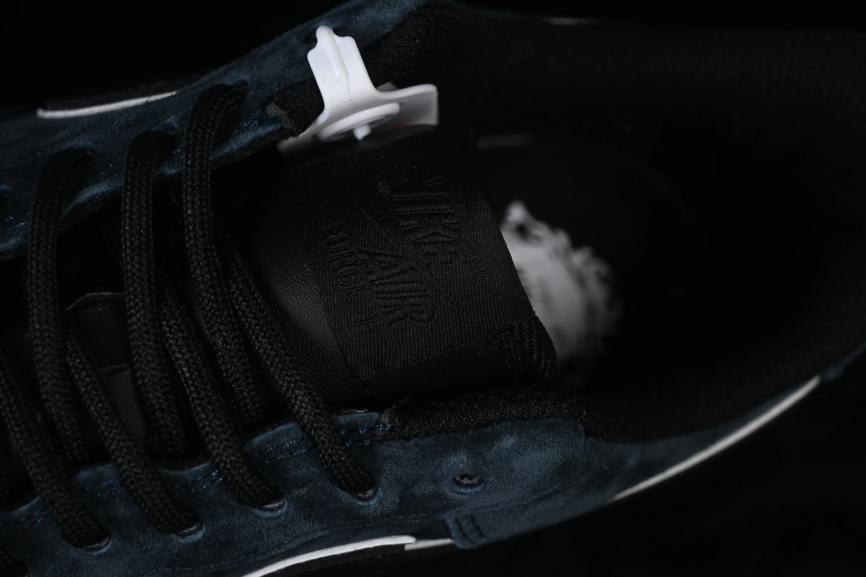 All categories Nk Air Force 1 Air Force series Nk Air Force 1 Low Air Force low-top Nike Air Force 1'07 Low Dark blue black Full suede Air Force low-top casual sneakers ZH0316-157